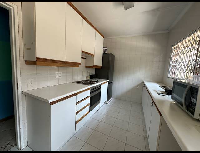 1,219M² INVESTMENT FOR SALE IN SUNNINGHILL